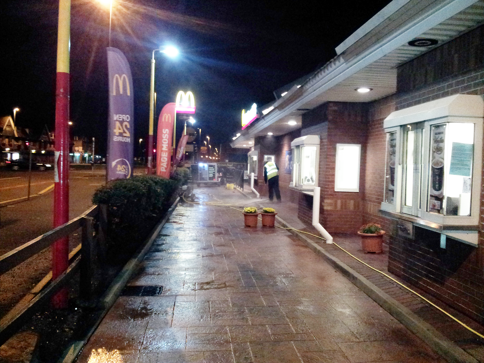 Mcdonalds-Drive-Thru-Cleaning Restaurant & Hotel Cleaning Wirral, Liverpool, Chester
